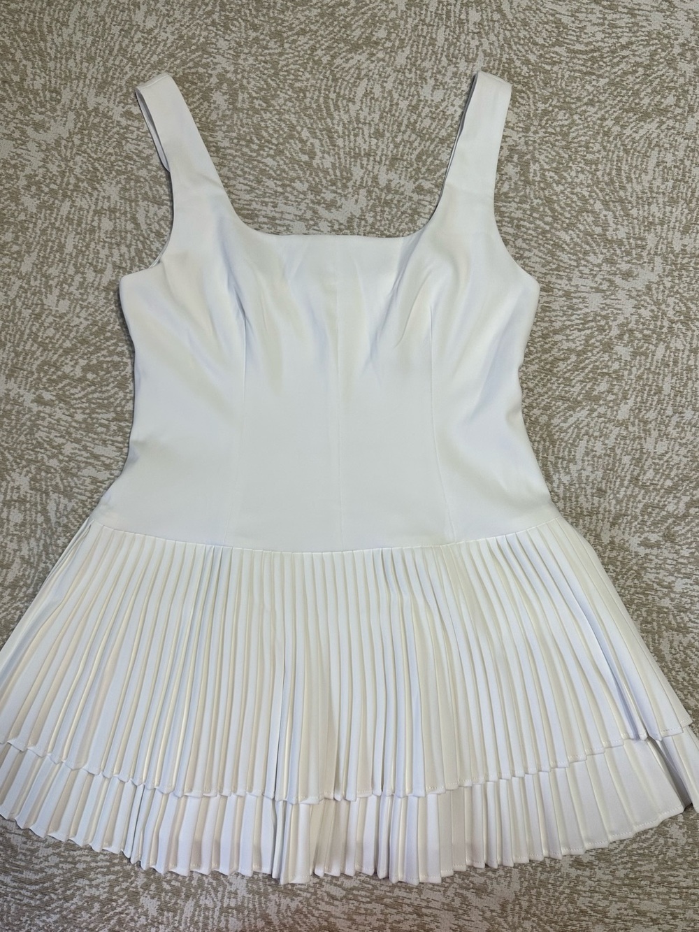 Commense Square Neck Pleated Dress